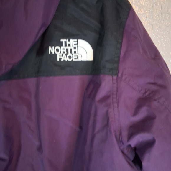 The North Face Men's Purple Jacket - Picture 8 of 9